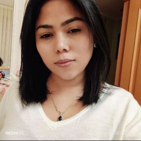 Damaris, Niñera o canguro en María de Huerva