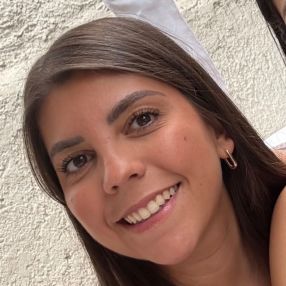 Roxana, Babysitter in San Sebastián