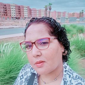 Mouna, Babysitter in Guillena
