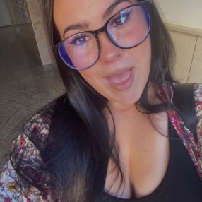 Nuria, Niñera o canguro en Viator