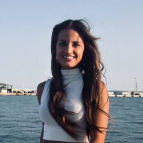 Neus, Babysitter in Puçol
