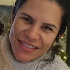 Mayna, Niñera o canguro en Altea
