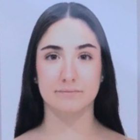 Lourdes, Niñera o canguro en El Palmar