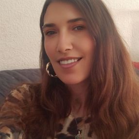 Sandra, Babysitter in Torrent