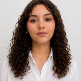 Asmaa, Niñera o canguro en Mazarrón