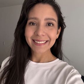 Marcela, Niñera o canguro en La Canyada