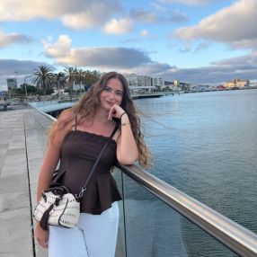 Miriam, Niñera o canguro en Benalup-Casas Viejas