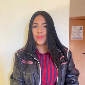 Anaí xiomara, Niñera o canguro en Barañáin