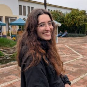Raquel, Niñera o canguro en Gines