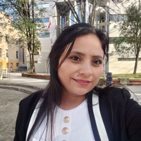 Yenni, Babysitter in Durango