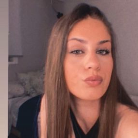Janet, Niñera o canguro en Aznalcóllar