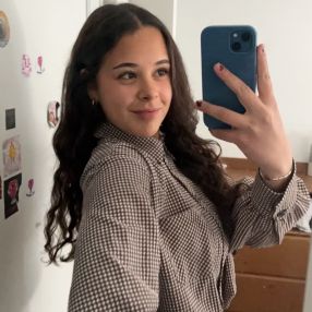 Ariadna, Niñera o canguro en Torres de la Alameda