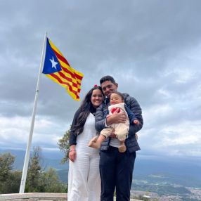 Adriana Lucia, Familia en Olot