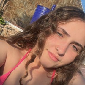 Paula, Niñera o canguro en Palma del Río