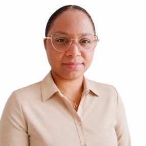 Genessis, Babysitter in San Andrés del Rabanedo