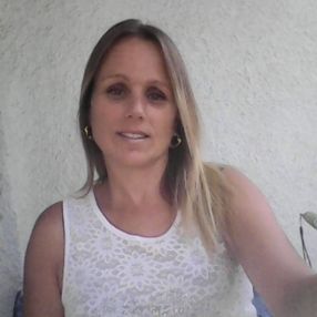 Eva Maria, Niñera o canguro en Sax