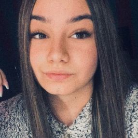 Cayetana, Niñera o canguro en Trigueros
