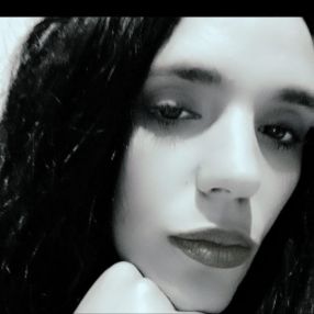 Layra, Babysitter in Almagro