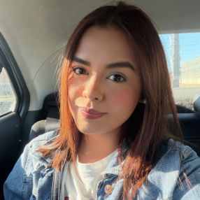 Alexandra, Niñera o canguro en Salas