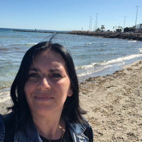 Karen, Niñera o canguro en Santa Pola