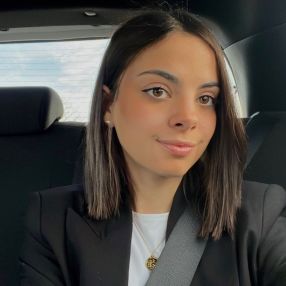 Maria, Babysitter in Argés