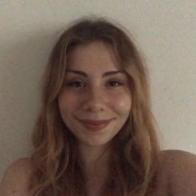 Ariadna, Babysitter in Santa Amalia