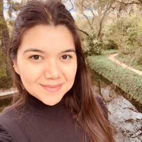 Macarena solange, Niñera o canguro en Parla