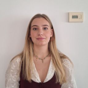 Clara, Niñera o canguro en Benicàssim