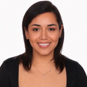 Paola andrea, Babysitter in La Muela