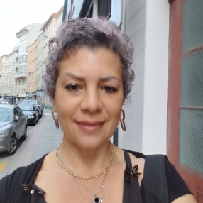 Rosanna, Niñera o canguro en Arteijo