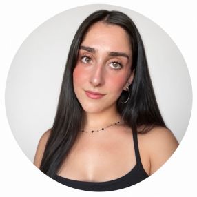 Nuria, Niñera o canguro en Alayor