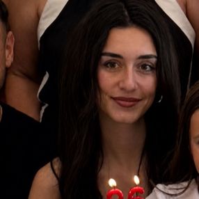 Carla, Babysitter in Marín