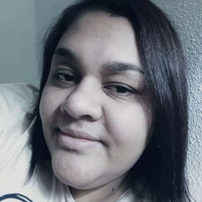 Lilian María, Babysitter in Burjasot