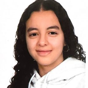 Salwa, Babysitter in Abadiano