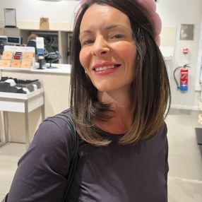 Eva, Niñera o canguro en Carlet