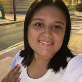 Juliana, Babysitter in Baracaldo