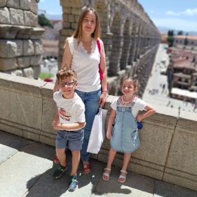 Rebeca, Family in Valladolid
