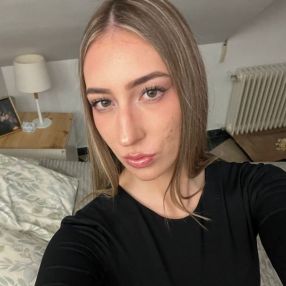 Lucía, Niñera o canguro en Baza