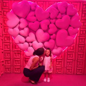 Thalia, Familia en Onil