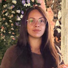 Katherine, Niñera o canguro en Logroño