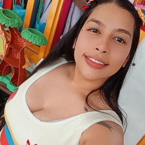 Laura Estefany, Niñera o canguro en El Ejido