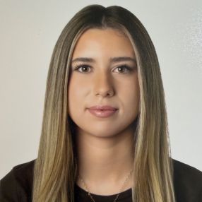 Raquel, Niñera o canguro en Colindres