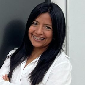 Kelly Melissa, Niñera o canguro en Granada