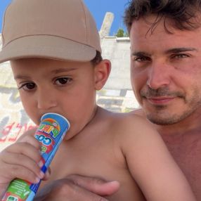 Alejandro, Family in O Porriño