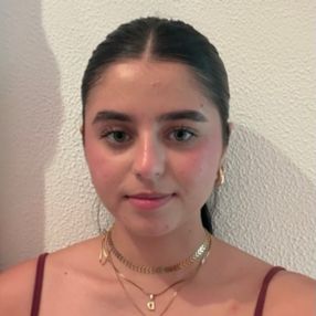 Daniela, Niñera o canguro en Talavera la Real
