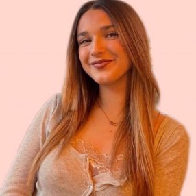 Rebeca, Babysitter in Sant Andreu de Llavaneres