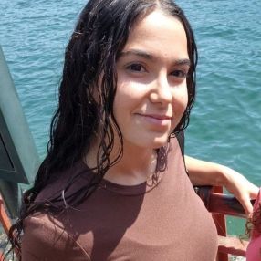 Laura, Niñera o canguro en Sant Joan de Moró