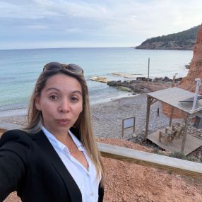 Karina, Babysitter in Miami Platja