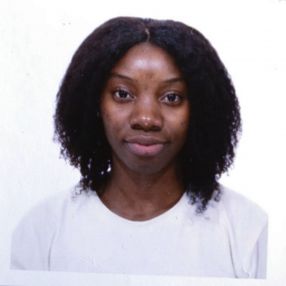 Antonia Mística Ndoho, Niñera o canguro en Mengíbar