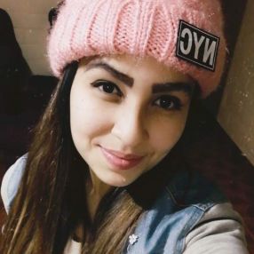 Yesenia Marilyn, Niñera o canguro en Almoradí